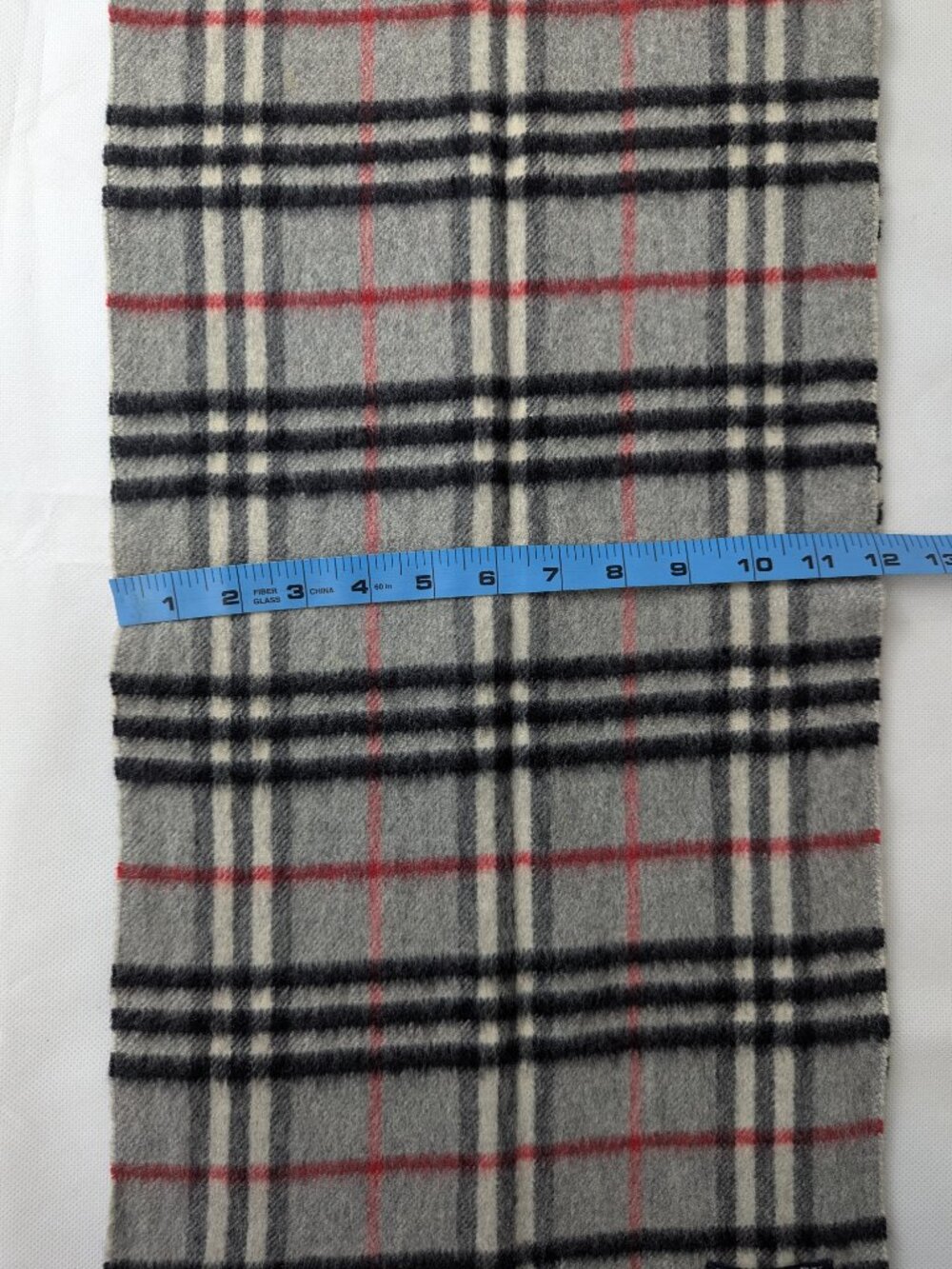 Designer Burberry Gray 100% Cashmere Check Scarf Unisex - Picture 8 of 8